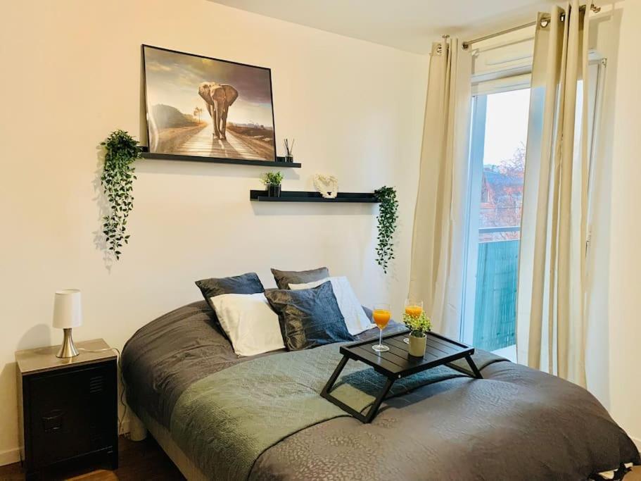 Appartement T2 Ideal Pour Familles Ou Sejour D Affaire أورْجونْتُيْ المظهر الخارجي الصورة